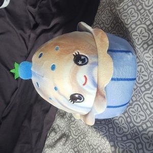 Blueberry muffin scented squishmallow